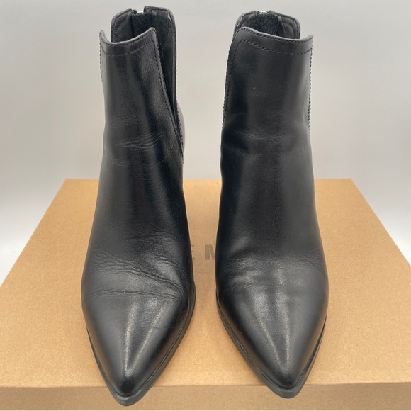 Steve Madden Boots Womens 7M Darryn Black Ankle Booties Leather Heels Pull On - Picture 2 of 9